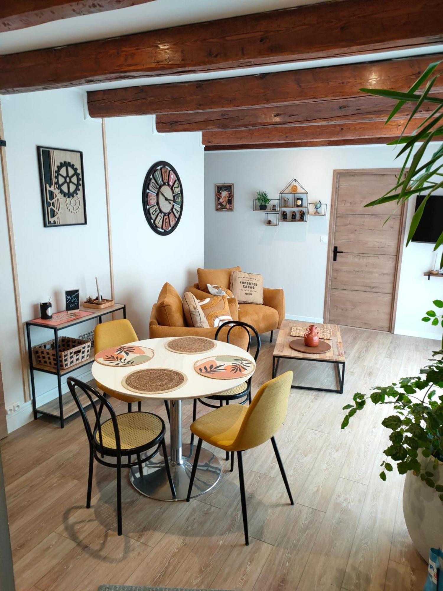 Le Ptit Atelier, Appartement Cosy A Champagnole Exterior photo